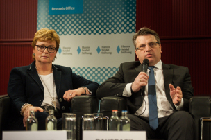 v.l.: MdEP Monika Hohlmeier, Innenpolitische Sprecherin der CDU/CSU-Fraktion im Europäischen Parlament, Bayerns Justizminister Prof. Dr. Winfried Bausback © FKPH v.l.: MdEP Monika Hohlmeier, Innenpolitische Sprecherin der CDU/CSU-Fraktion im Europäischen Parlament, Bayerns Justizminister Prof. Dr. Winfried Bausback © FKPH