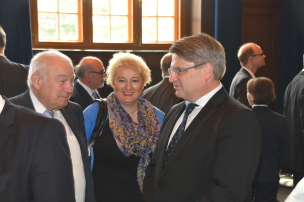 v.l.: Dr. Günther Beckstein, Bayerischer Ministerpräsident a.D., Petra Guttenberger, MdL, Bayerns Justizminister Prof. Dr. Winfried Bausback © Dr. Thomas Schuster v.l.: Dr. Günther Beckstein, Bayerischer Ministerpräsident a.D., Petra Guttenberger, MdL, Bayerns Justizminister Prof. Dr. Winfried Bausback © Dr. Thomas Schuster
