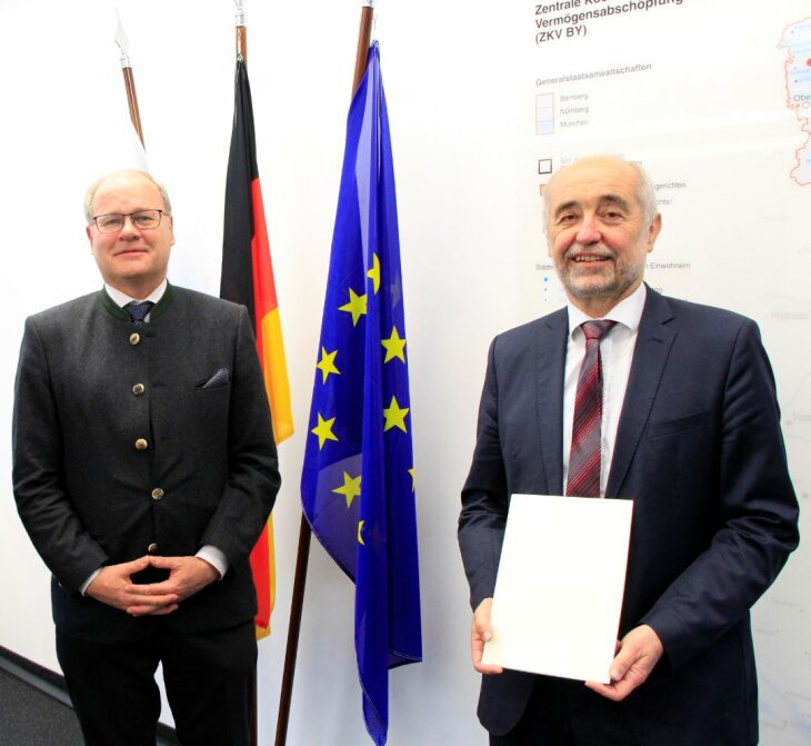 Abschiedsurkunde Obermeier Abschiedsurkunde Obermeier