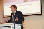  Prof. Dr. Taborowski referiert