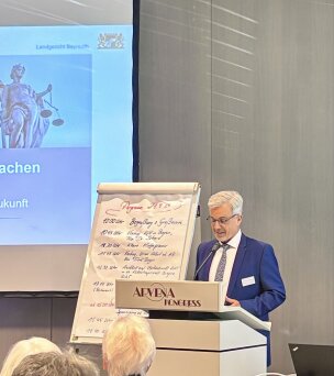 Grußwort von PräsLG Burghardt
