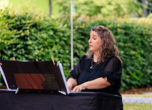 Beate Roux am Klavier