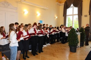 Der Kammerchor des Markgräfin-Wilhelmine-Gymnasiums begeisterte seine Zuhörer