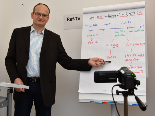 Arbeitsgemeinschaftsleiter RiOLG Dr. Dobmeier Arbeitsgemeinschaftsleiter RiOLG Dr. Dobmeier