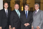 v.l.: HBE-Hauptgeschäftsführer Dr. Martin Aigner, HBE-Vizepräsident Matthias Zwingel, Bayerns Justizminister Bausback, HBE-Präsident Ernst Läuger v.l.: HBE-Hauptgeschäftsführer Dr. Martin Aigner, HBE-Vizepräsident Matthias Zwingel, Bayerns Justizminister Bausback, HBE-Präsident Ernst Läuger