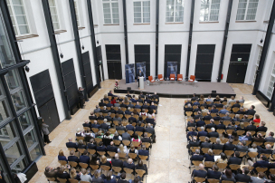 Bundesvertreterversammlung des Deutschen Richterbundes in der Bayerischen Vertretung in Berlin © Bayerische Staatskanzlei | Dirk Hasskarl Bundesvertreterversammlung des Deutschen Richterbundes in der Bayerischen Vertretung in Berlin © Bayerische Staatskanzlei | Dirk Hasskarl