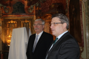 v.l.: Dr. Johann Kreuzpointer, Präsident des Landgerichts Kempten, Bayerns Justizminister Bausback v.l.: Dr. Johann Kreuzpointer, Präsident des Landgerichts Kempten, Bayerns Justizminister Bausback