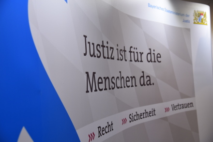 Messestand des Bayerischen Staatsministeriums der Justiz Messestand des Bayerischen Staatsministeriums der Justiz