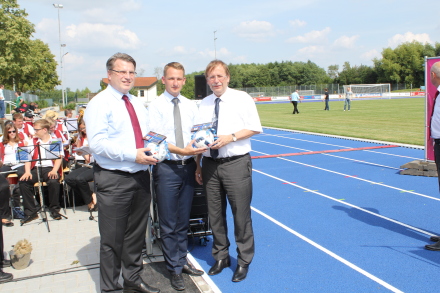 Bayerns Justizminister Prof. Dr. Winfried Bausback, 1. Bürgermeister des Marktes Burgebrach, Johannes Maciejoncyk, Dr. Rainer Koch, 1. Vizepräsident Deutscher Fußballbund Bayerns Justizminister Prof. Dr. Winfried Bausback, 1. Bürgermeister des Marktes Burgebrach, Johannes Maciejoncyk, Dr. Rainer Koch, 1. Vizepräsident Deutscher Fußballbund