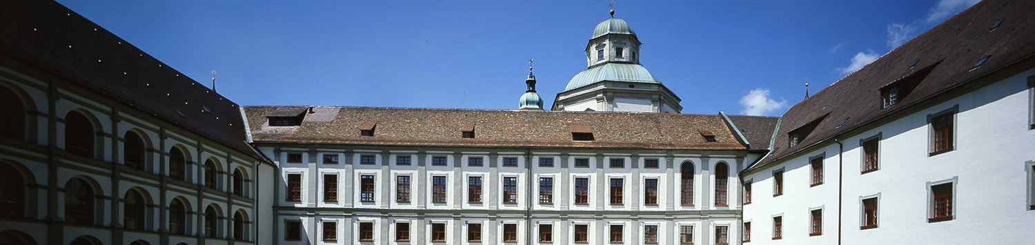 Landgericht, Amtsgericht und Staatsanwaltschaft Kempten in der Fürstäbtlichen Residenz, einem ehemaligen Benediktinerkloster, erbaut 757